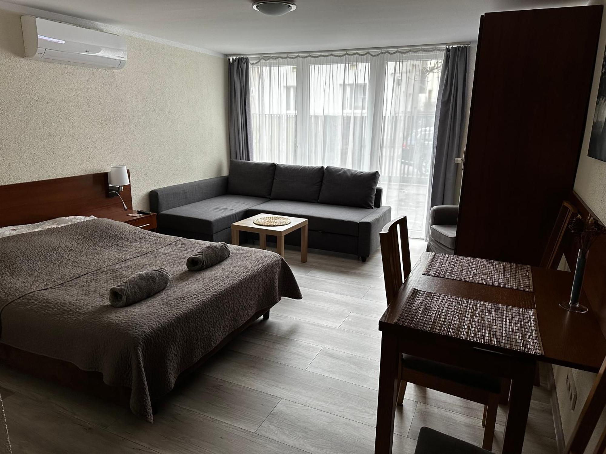 Kompleks Apartament-Serwis Krasków Exterior foto